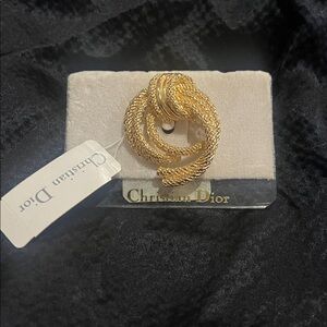 Dior Gold-Tone Twisted Brooch